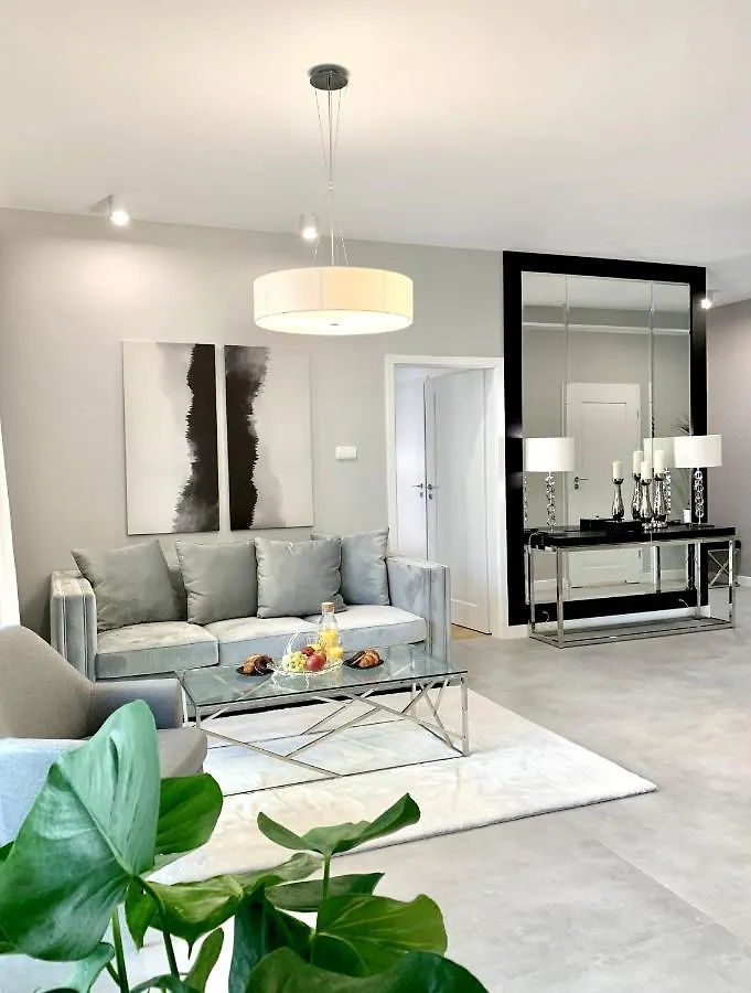 Zlota Luxury Apartments Warsaw 0*,